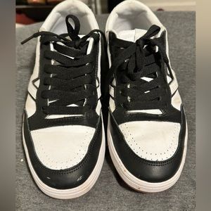 Lowland ComfyCush Leather Shoe Mens size 8 women 9.5